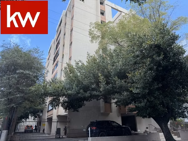 Cond. Kings Court 80, Apartamento en San Juan