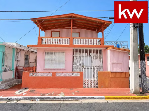 Bo. Pueblo, Casa en Toa Baja