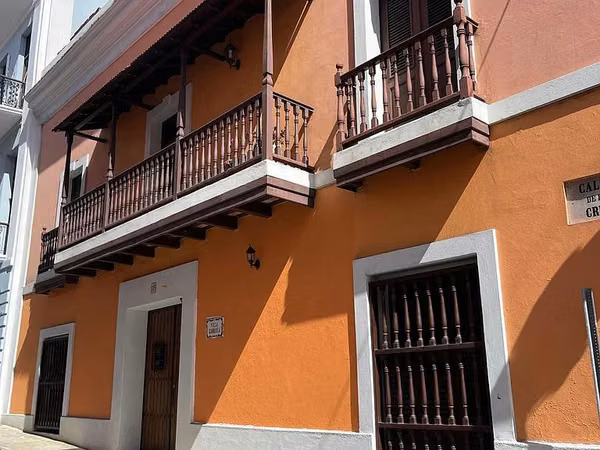 Beautiful Old San Juan apartment in heart of the old city.