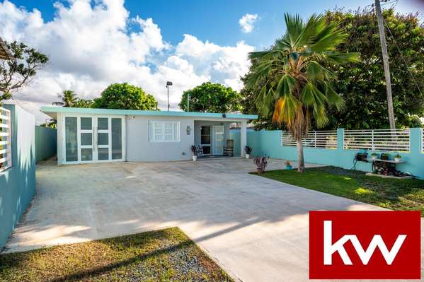 Bo. Sandin, Casa en Vega Baja