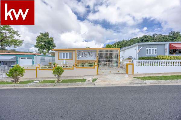 Urb. Ext. Bella Vista, Casa en Aibonito