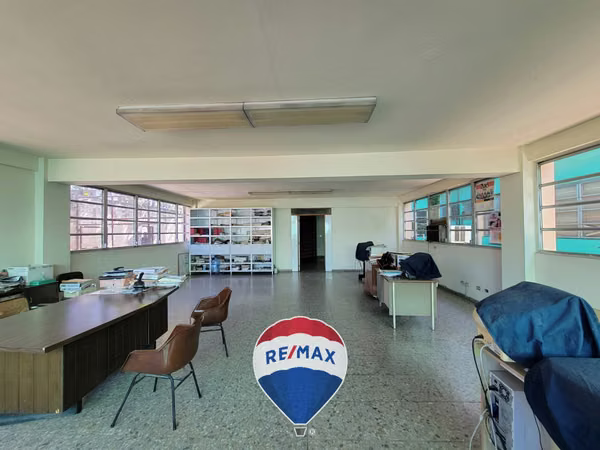 EDIFICIO EN VENTA. SOYAPANGO, A 200 M BLVR. DEL EJERCITO, ANT. CTRA PANAMERICANA