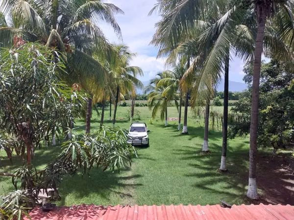 TERRENO EN VENTA ZAPOTITAN CLAUDIA LARS