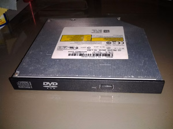DVD READER AND CD-RW RECORDER SATA