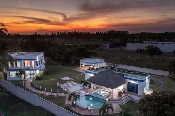 House for sale in Costa Azul Lux Bay, Costa del Sol. #2798