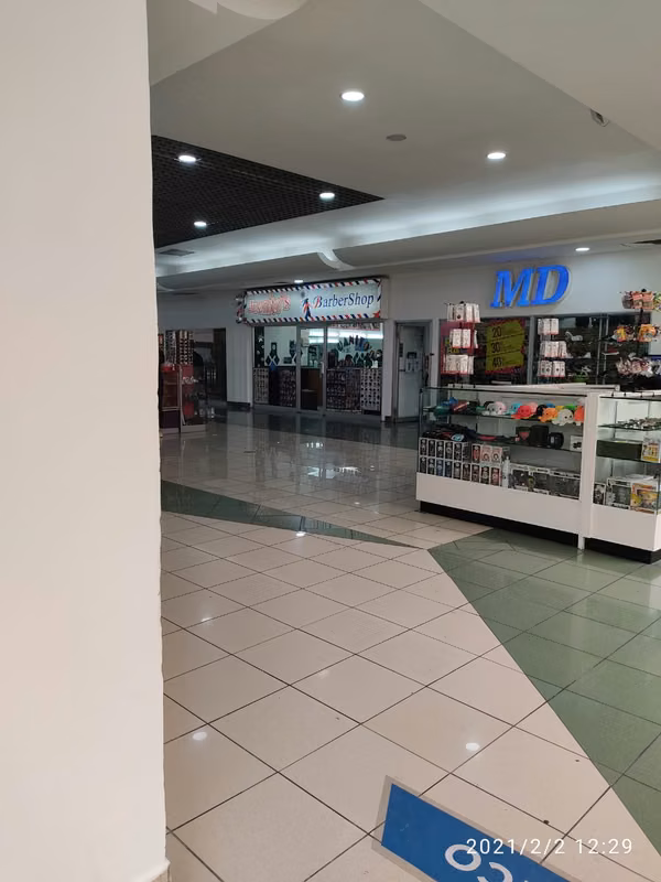 Commercial for sale in Plaza Merliot, Santa Tecla