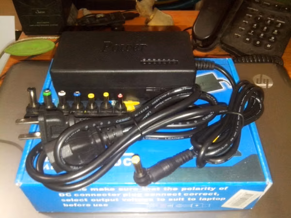 Fuente de Energia para laptops, minilaptops, Desktop todo en uno, routers etc
