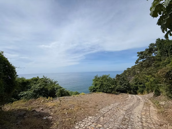 TERRENO EN VENTA EN RISCO ENSENADA, SURF CITY