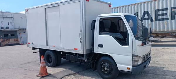 ISUZU   AÑO 2022  FURGON SECO.   $40 + IVA  DIARIOS