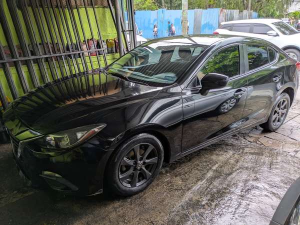 ALQUILER DE CARRO SEDAN O CAMIONETA