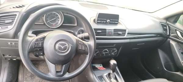 ALQUILER DE CARRO SEDAN O CAMIONETA