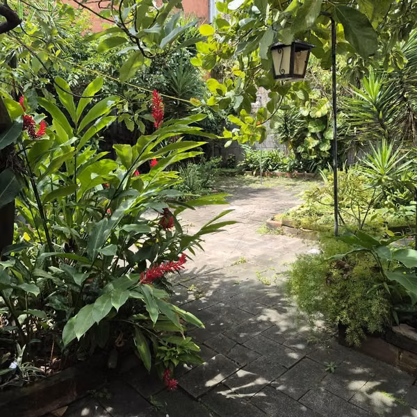 CASA EN VENTA UN NIVEL, COLONIA MIRAMONTE
