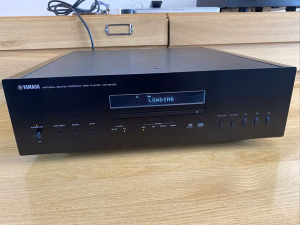 Yamaha CD S2100 SACD CD Player