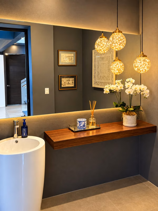 MINIMALIST HOUSE FOR SALE IN RESIDENTIAL AREA EL ENCANTO