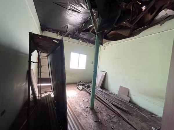 Venta de oportunidad, inmueble  1,478 v2, 500 m2 para remodelar de esquina , Usulutan