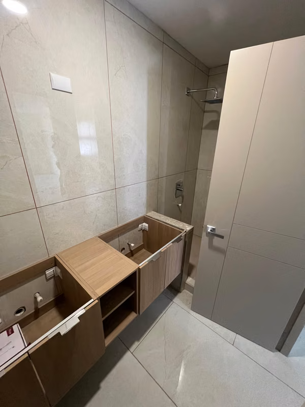 Vendo DERECHO  de Apartamento  en Colonia Escalon, cerca del Word Trade Center , San Salvador