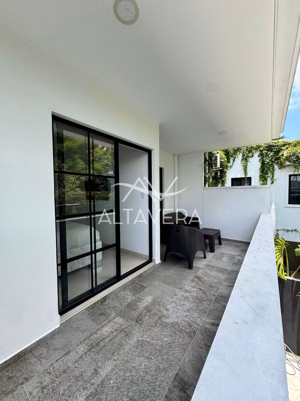 Casa en alquiler full amueblada en Residencial Antibes, Colonia Escalón