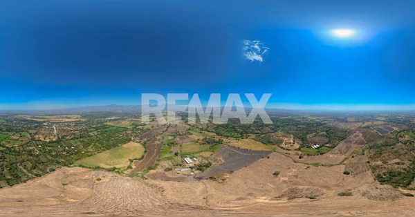 SONSONATE, HACIENDA GANADERA Y AGRÍCOLA EN PRODUCCIÓN. CONEXIÓN DIRECTA CON ACAJUTLA
