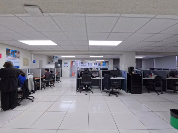 Commercial building for sale - Near the Salvador del Mundo