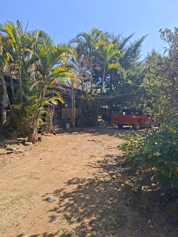VENTA 12 .5 MANZANAS  ZONA QUINTAS DE MONTECRISTO SANTA ANA