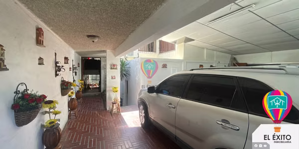 VENDO CASA EN URBANIZACIÓN CIUDAD SATELITE, SAN SALVADOR