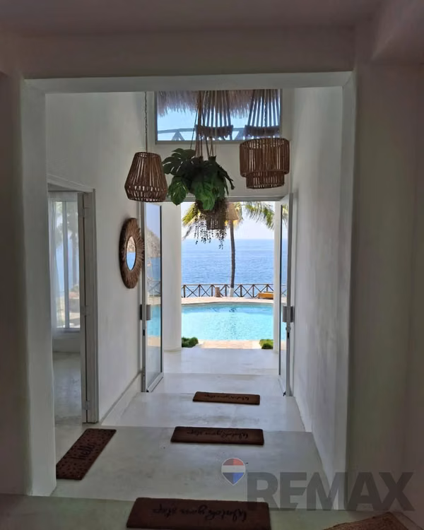 PLAYA EL PALMARCITO, LA LIBERTAD. CASA DE PLAYA EN VENTA.
