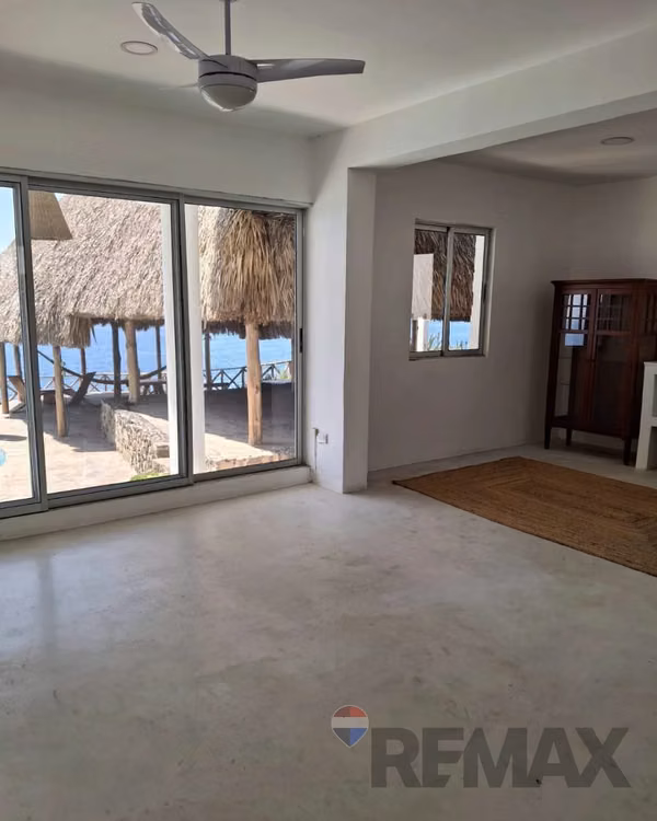 PLAYA EL PALMARCITO, LA LIBERTAD. CASA DE PLAYA EN VENTA.