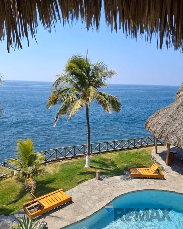 PLAYA EL PALMARCITO, LA LIBERTAD. CASA DE PLAYA EN VENTA.