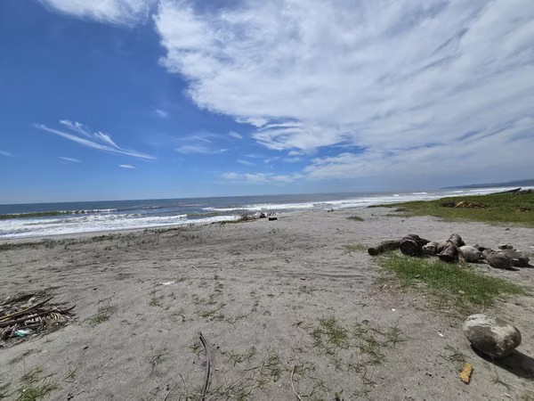 VENDO RANCHO A REMODELAR EN TERCERA FILA METALIO, SONSONATE