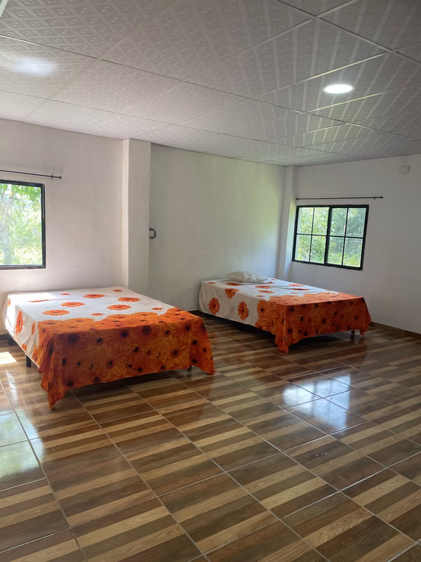 Venta de Hostal nuevo en La Libertad