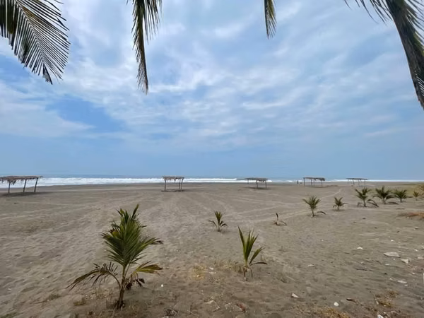 Terreno en Venta en Complejo Privado Malibú | 2da Fila al Mar | Sonsonate