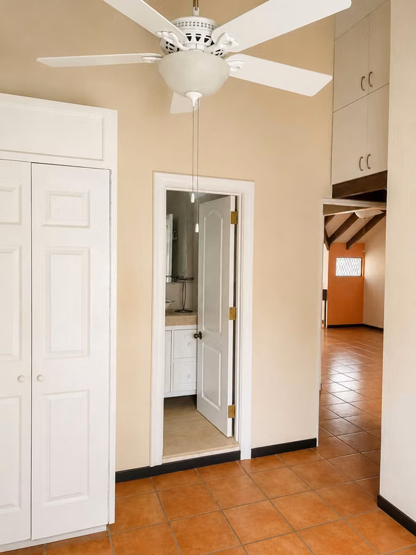Casa en venta – Urbanización Madreselva, Antiguo Cuscatlán