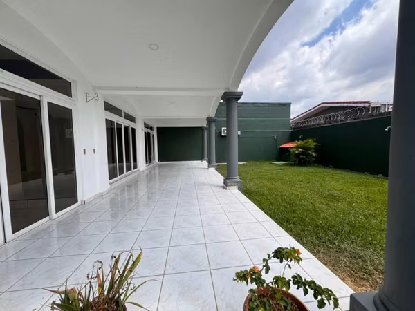 RESIDENCIA EJECUTIVA | Bosques de Santa Teresa  Espacios Imponentes • Privacidad • Estatus
