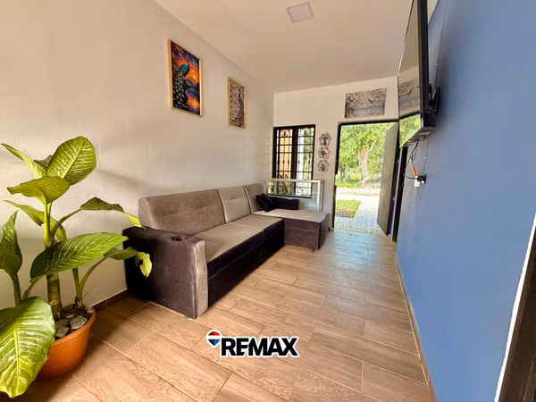 HOUSE IN SANTA ANA, 10 MINUTES FROM THE RAMBLES
