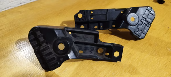 BRACKET PARA SILVINES DE HONDA HRV COMO NUEVOS