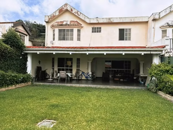 CASA EN VENTA EN SANTA ELENA SUR NUEVO CUSCATLAN