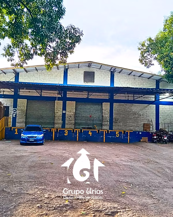 BODEGA EN VENTA EN CENTRO DE SAN MIGUEL