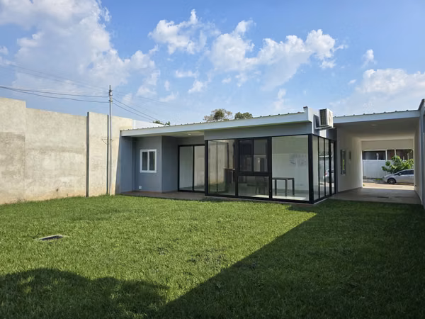 LOURDES SELL SPACIOUS HOUSES TO PREMIERE IN PRIVATE WITH FINE FINISHES ON A LEVEL