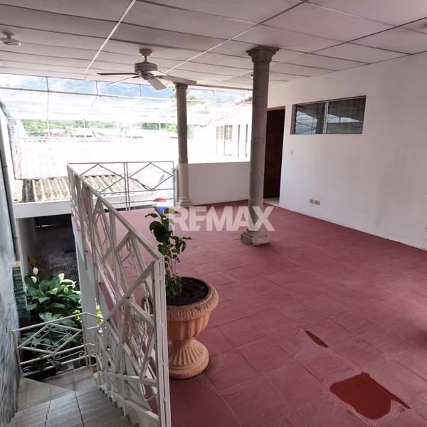 SANTA ANA CENTRO, CASA EN VENTA. Z BARRIO SAN LORENZO