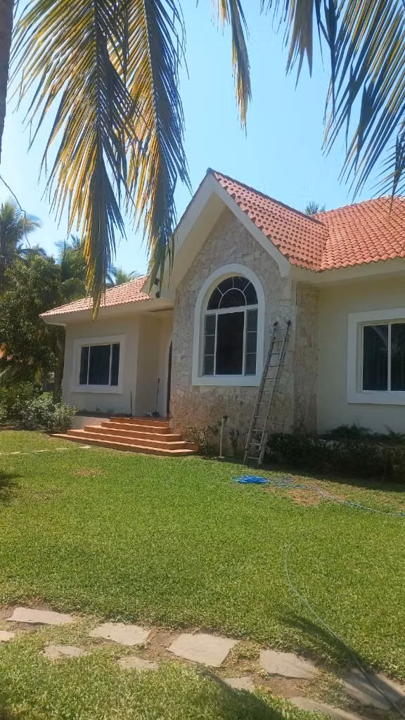 SE VENDE HERMOSO RANCHO DE PLAYA COSTA AZUL