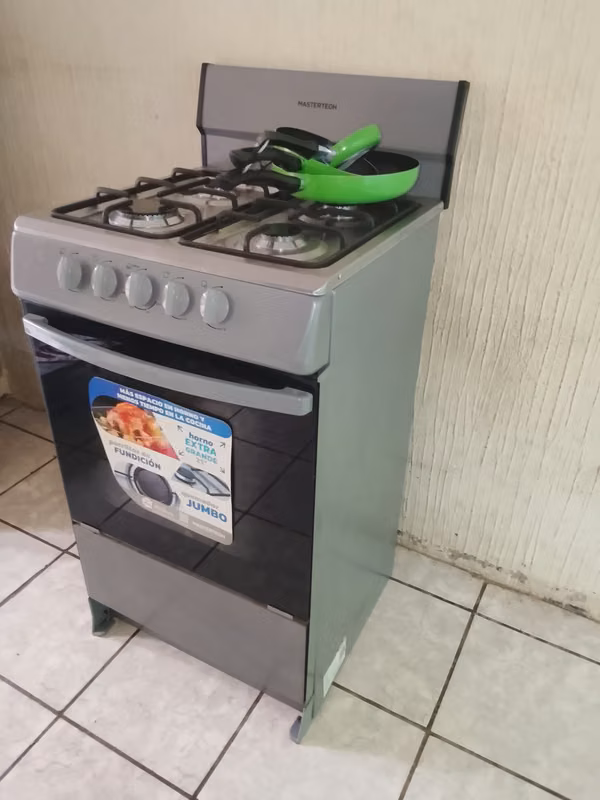 Vendo cosina nueva mastertec