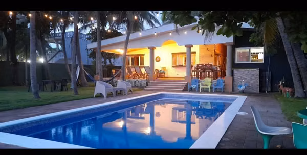 Casa de playa en  El Pimental, frente al mar