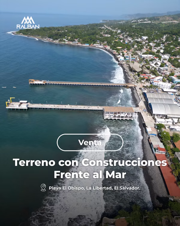 Venta de Terreno de Playa con Construcciones frente al mar, El Obispo.