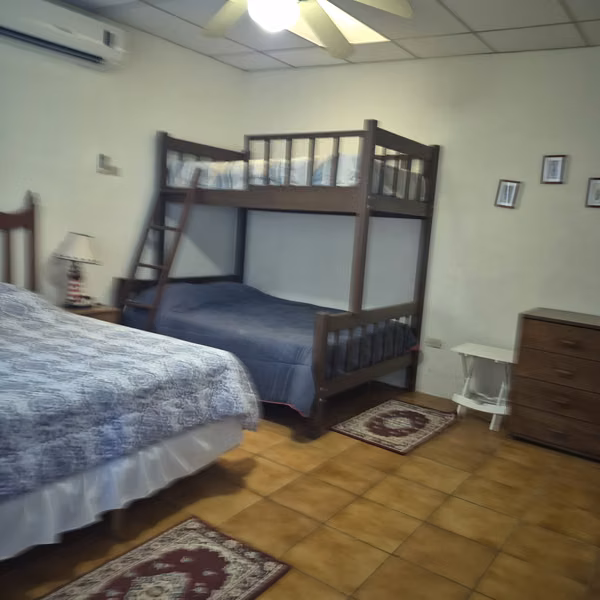 VENTA  LINDO RANCHO   EN PLAYA PRIVADA,  LA LIBERTAD