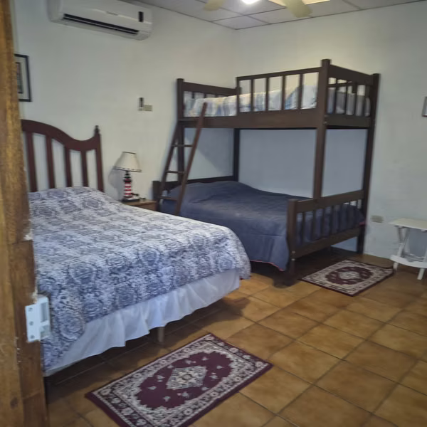 VENTA  LINDO RANCHO   EN PLAYA PRIVADA,  LA LIBERTAD