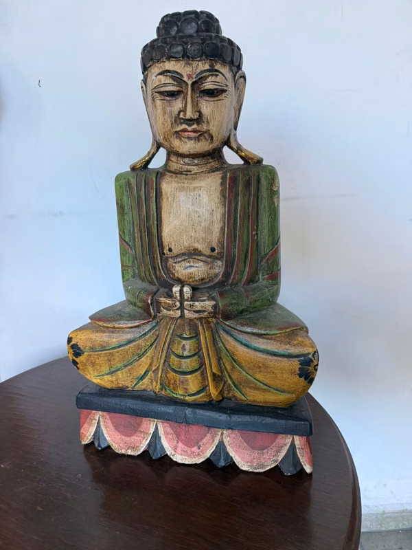 Buddah tallado en Madera