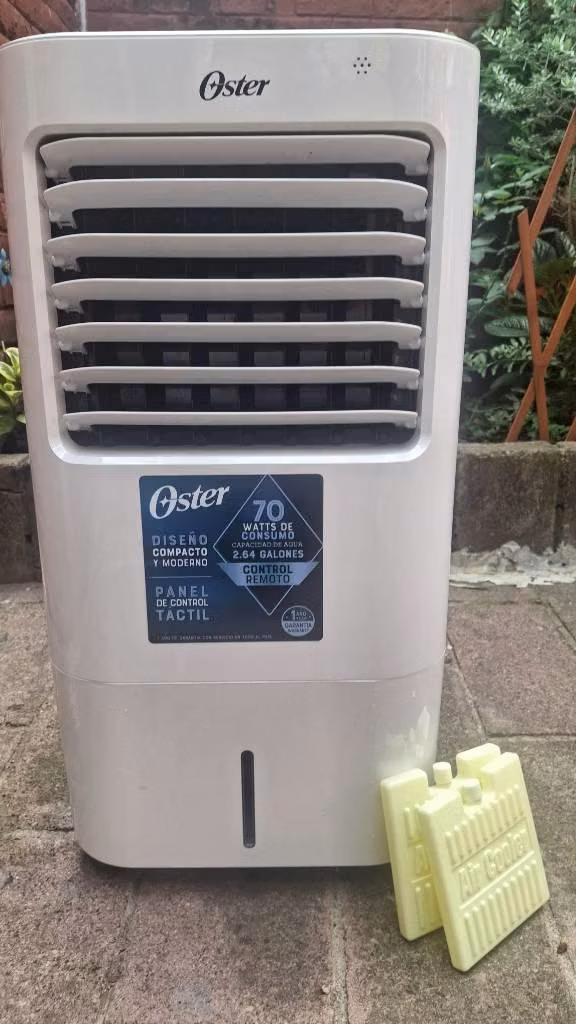 Oster Enfriador de Aire Digital con Capacidad de 10 L
