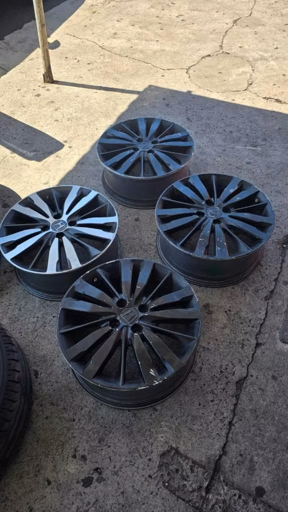 Llantas honda fit