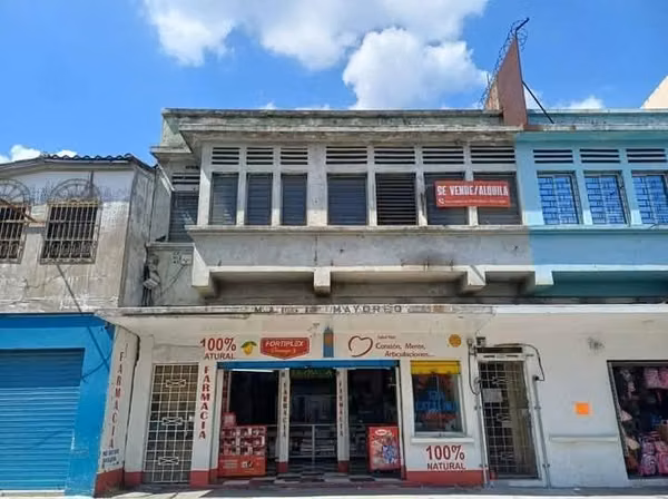 *Se alquila edificio en el corazón del Centro Histórico de San Salvador*