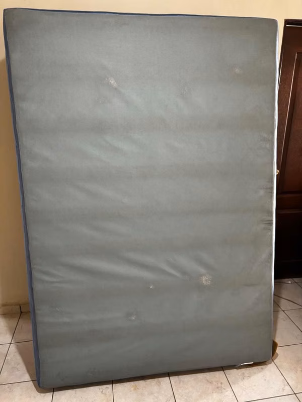 Sell full-size indufoam bed